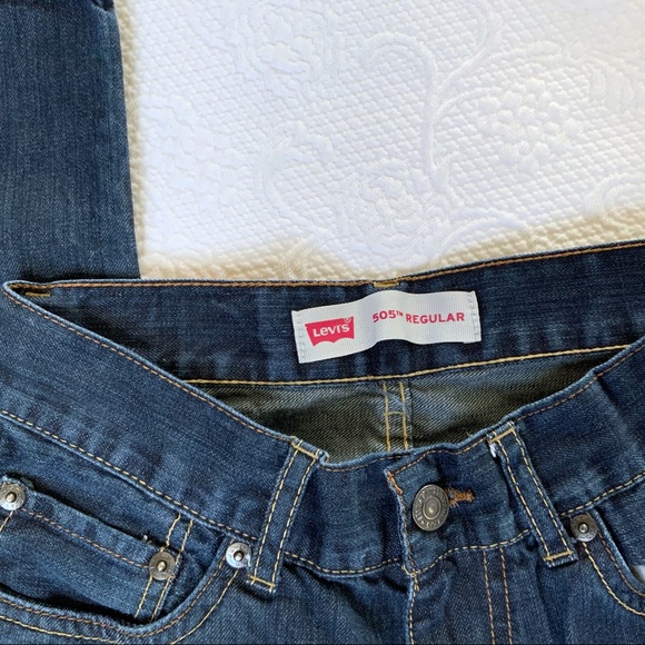 Levi’s 505 Jeans - Picture 5 of 6